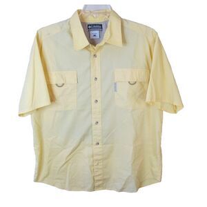 Vintage Columbia X.C.O. Short Sleeve Button Up Shirt Men's L Yellow Fishing‎